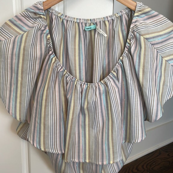 Kimchi Blue Ruffle crop - Picture 2 of 4